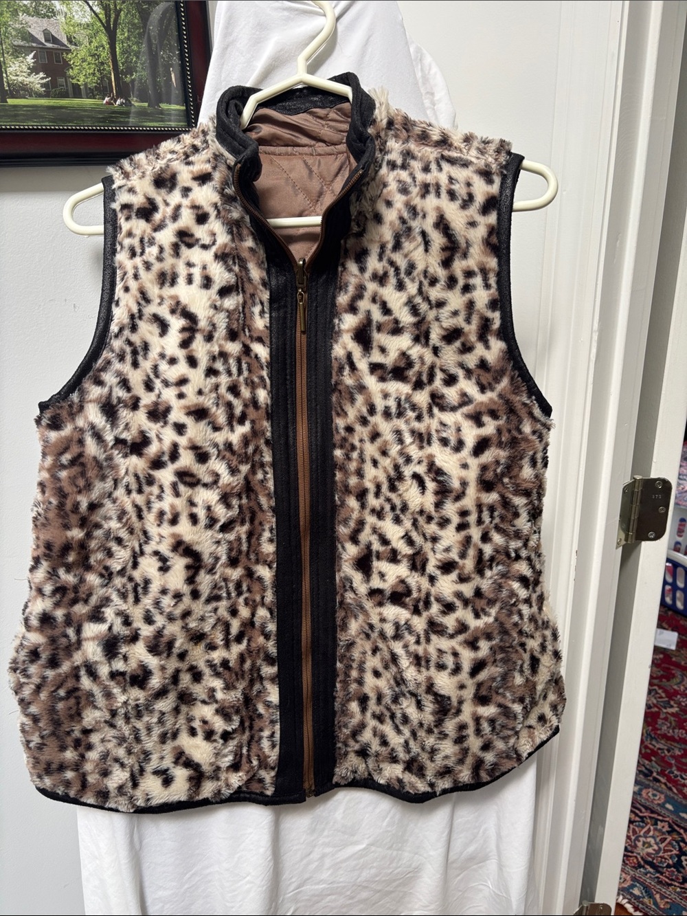 Women’s Faux Fur Leopard Print Vest in Brown/Black
